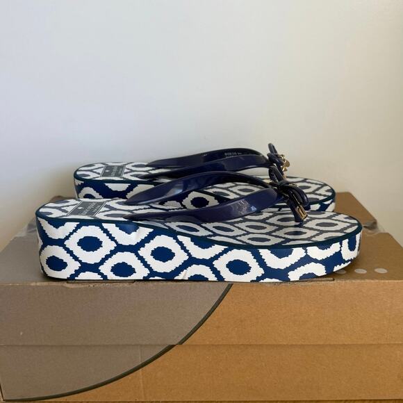 Kate Spade Platform Navy/White Women Flip Flops Sandals - SZ 8 - Picture 2 of 14